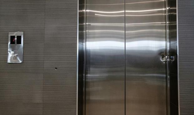 احتجاز عاملة 3 أيام داخل مصعد منزل في نيويورك
