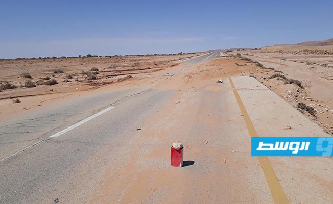 بلدية الجفرة تطالب السائقين بالحذر أثناء القيادة على طريق ودان - أبونجيم