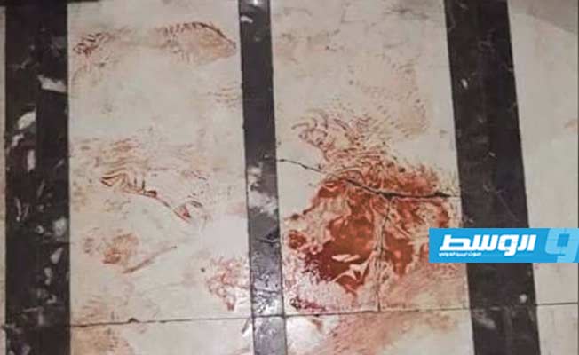 آثار دماء بعد تجدد القصف العشوائي على العاصمة طرابلس صباح اليوم (الإنترنت)