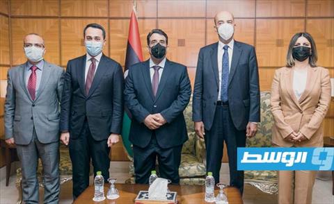 المنفي ونائباه ووزيرة الخارجية يلتقون دي مايو في طرابلس