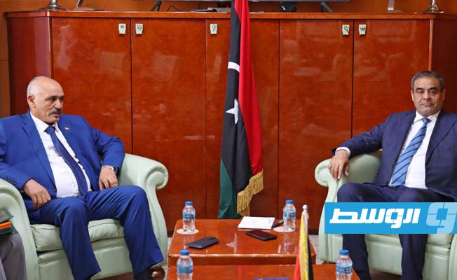 الشهوبي يناقش مع سفير النيجر خطوات تنفيذ طريق مصراتة - تمهنت - أغاديس