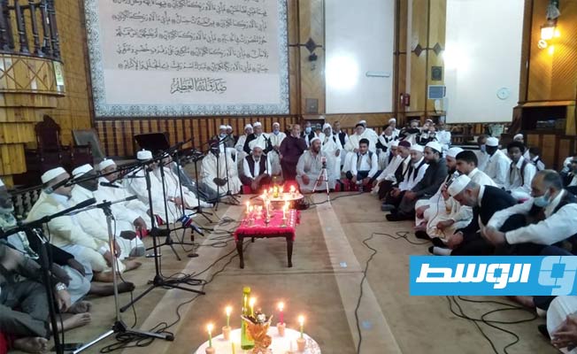 ليبيون يحتفلون بذكرى المولد النبوي في طرابلس (بوابة الوسط)