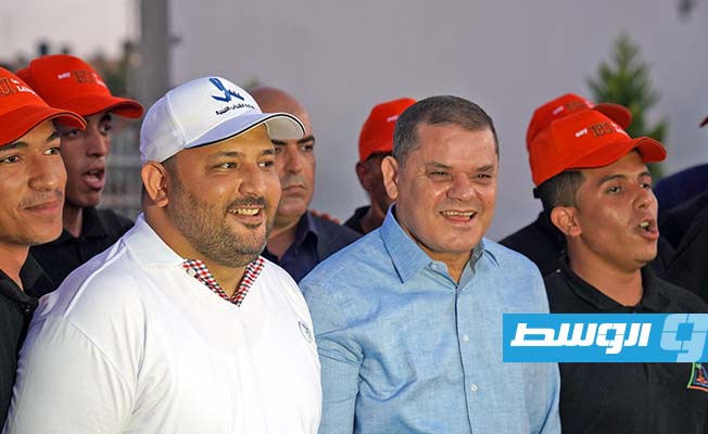 الدبيبة خلال مشاركته في افتتاح بيت الشباب بمدينة الخمس، 12 أغسطس 2022. (وزارة الشباب)