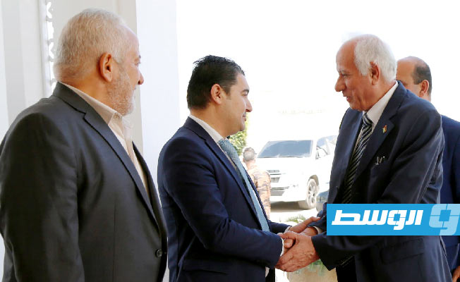 من لقاء القنصل الفلسطيني في مدينة بنغازي، أحمد الجرار، مع علي القطراني، 30 أغسطس 2022. (الحكومة المكلفة من مجلس النواب)