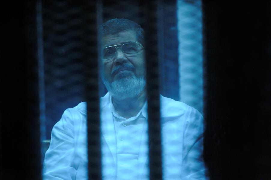 دفاع مرسي يتهم البدو باقتحام السجون في «الهروب الكبير»