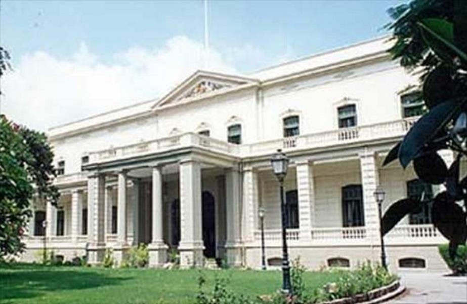 سفارة بريطانيا تواصل تعليق عملها بالقاهرة