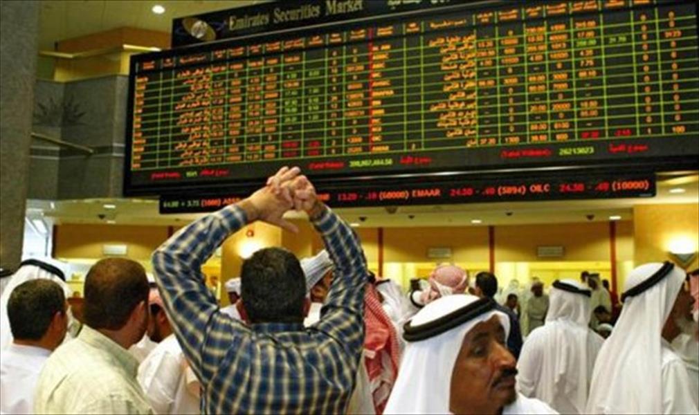 بورصة السعودية تهوي 3.3 % ومصر 5.2 %