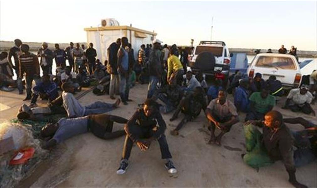 الكفرة ترحل 320 مهاجرًا غير شرعي إلى السودان