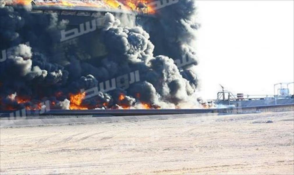 النيران تهدد 19 خزانًا في ميناء السدرة