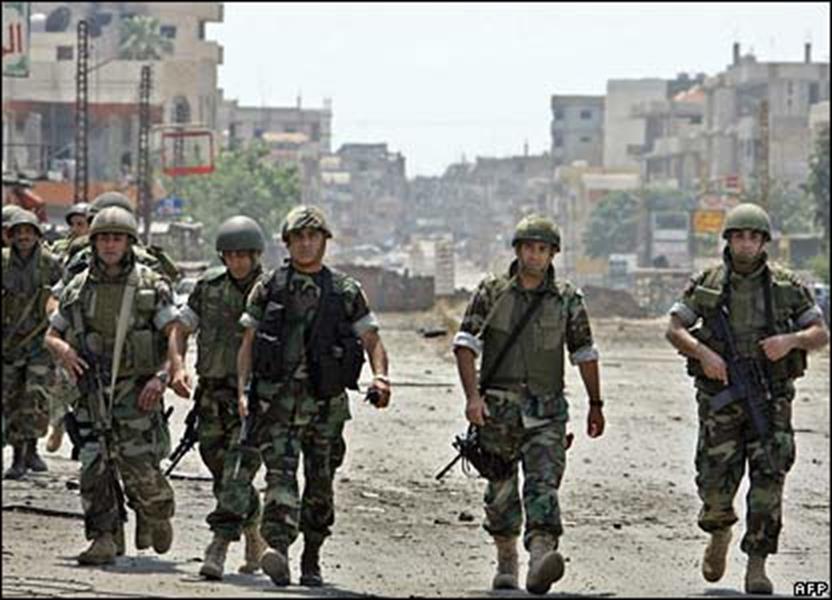 إصابة 3 لبنانيين في مواجهات مع الجيش بمدينة عرسال