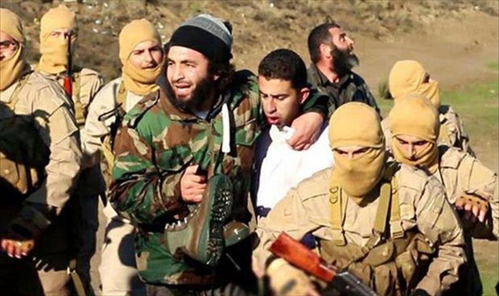 «داعش» يتلقى اقتراحات على «تويتر» لاختيار طريقة قتل الطيار الأردني