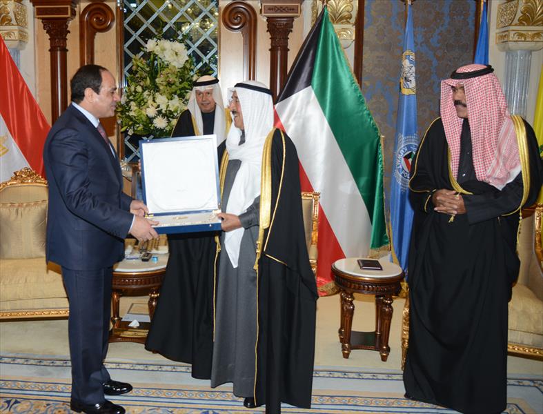 السيسي وأمير الكويت يتفقان على دعم المؤسسات الشرعية في ليبيا