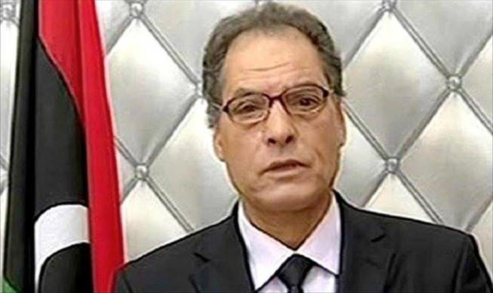الرقيق يُصدر قرارًا بالقبض على وزير الداخلية
