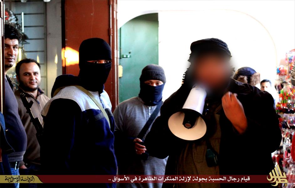 بالصور: «داعش» يطلق «رجال الحسبة» في «ولاية طرابلس»