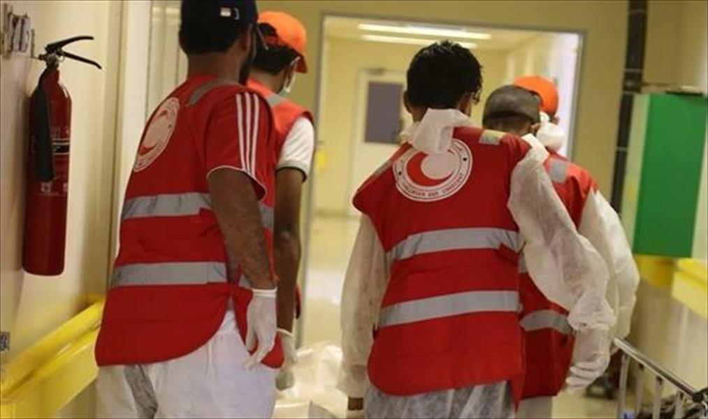 الهلال الأحمر يُسلم جُثتين لمركز بنغازي الطبي