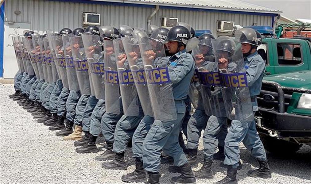 شرطي أفغاني يقتل قائده وحاكم بإقليم هلمند