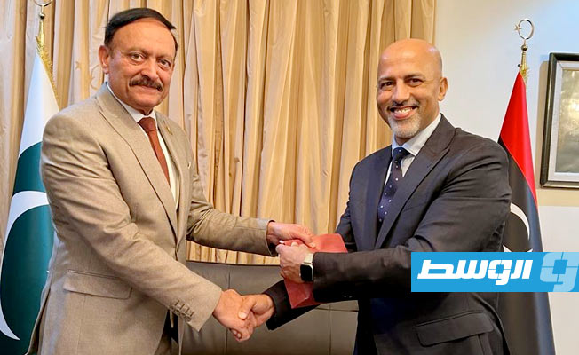 سفير باكستان لدى ليبيا يستقبل أعضاء فريق مراقبة وقف إطلاق النار بطرابلس