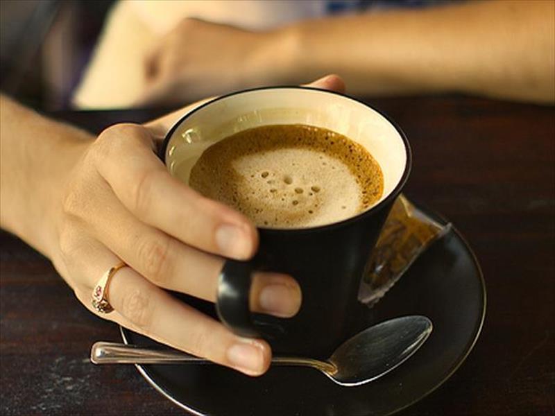 القهوة تقلل معدل الإصابة بسرطان الجلد