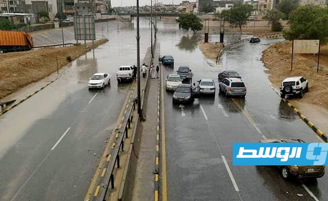 مياه الأمطار شلت حركة المرور في العاصمة طرابلس، 23 سبتمبر 2022، (فيسبوك)