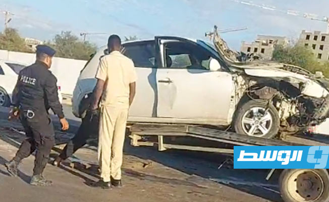 آثار اصطدام السيارتين في حي الأندلس، 11 نوفمبر 2022. (مديرية أمن طرابلس)