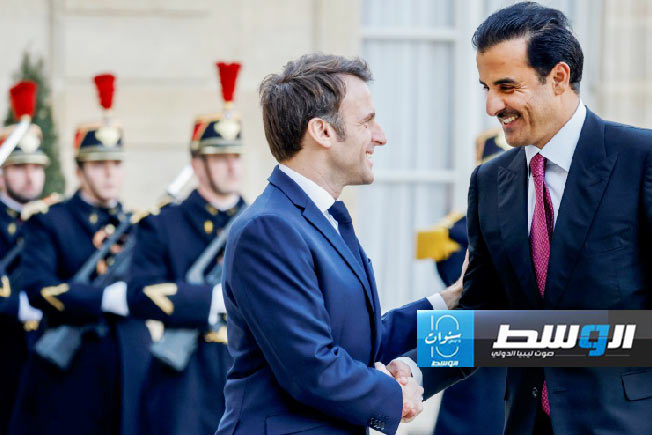 أمير قطر يبدأ زيارة دولة لفرنسا