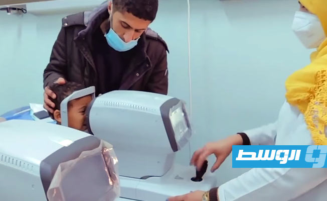 وصول فريق طبي من مستشفى العيون طرابلس إلى سبها لإجراء عمليات جراحية وكشوفات طبية