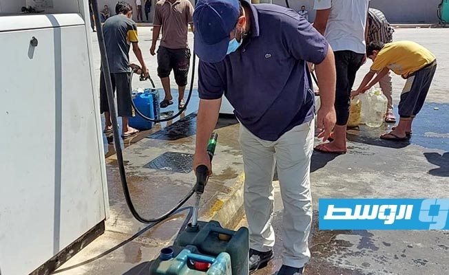 توقف محطات وقود شركتي ليبيا نفط وخدمات الطرق السريعة بسرت