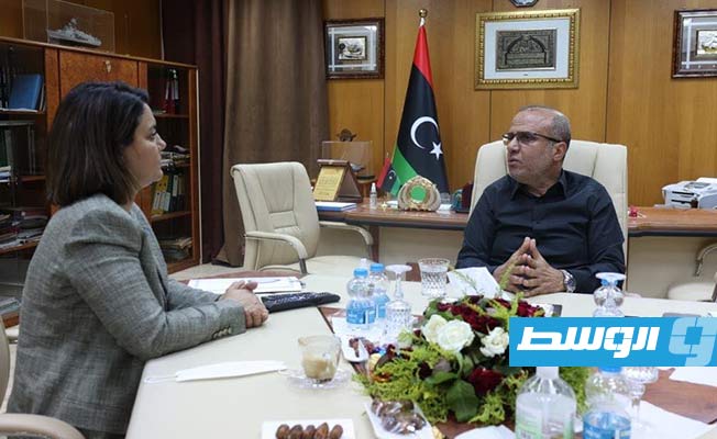 نائب رئيس المجلس الرئاسي عبدالله اللافي خلال لقاء مع وزيرة الخارجية نجلاء المنقوش، في العاصمة طرابلس، 4 أغسطس 2021. (وزارة الخارجية)