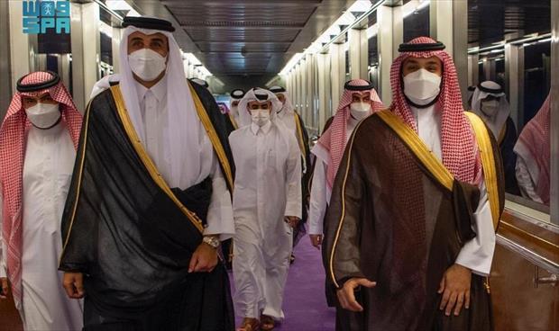 استقبال الأمير محمد بن سلمان لأمير دولة قطر تميم بن جمد في جدة. (واس)