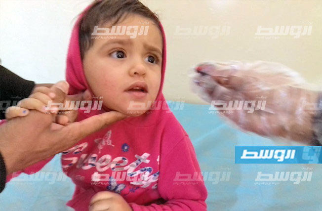 19 وحدة تحصين في سبها ووادي البوانيس تواصل حملة تطعيم الأطفال