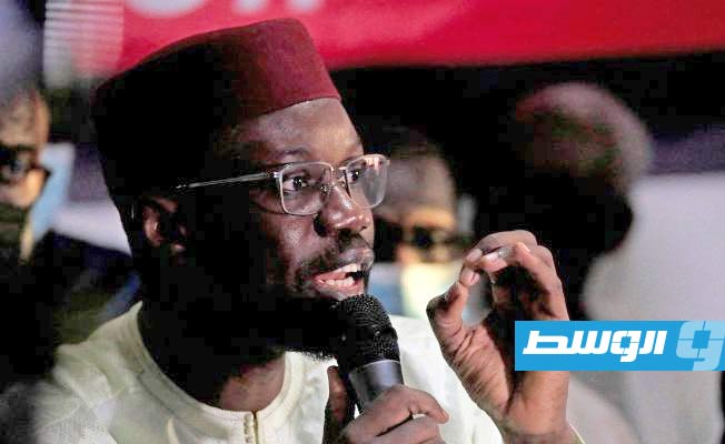 الحكومة السنغالية تعلن حل حزب المعارض عثمان سونكو