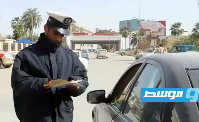 دورية تابعة للغرفة الأمنية المشتركة في بنغازي. (لقطة من فيديو نشرته المديرية أمن بنغازي)
