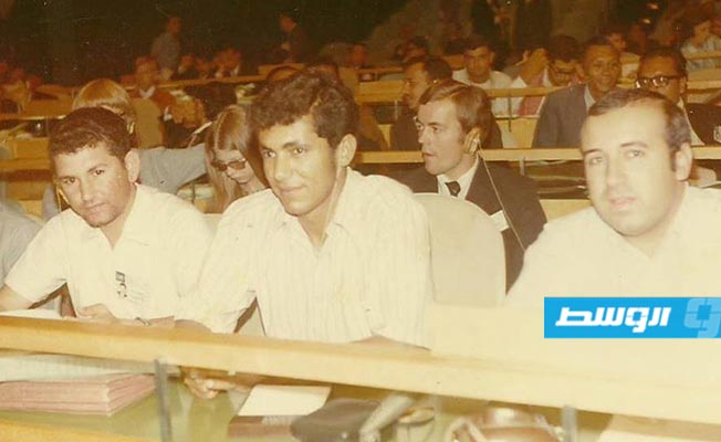 القاضي والعمامي والماقني في جلسة من جلسات مؤتمر الشباب العالمي سنة 1970