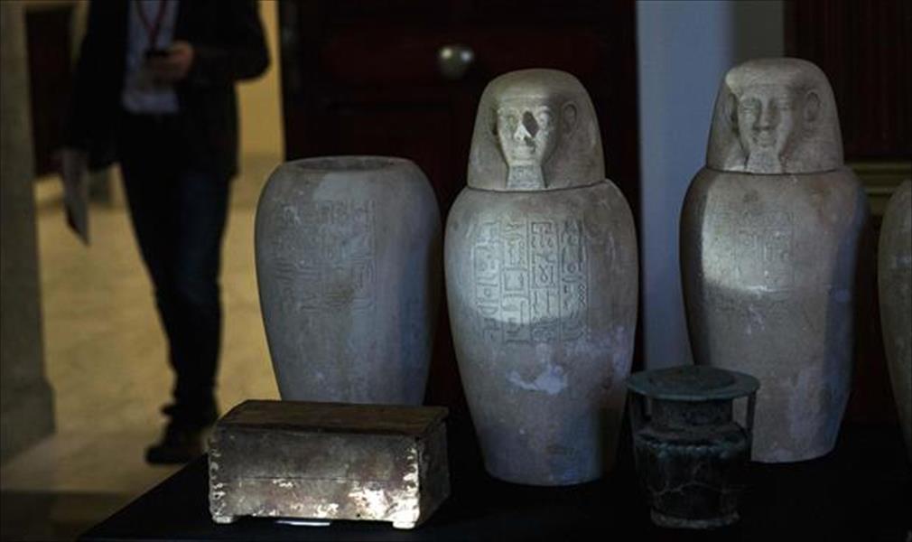 بالصور: إسبانيا ترد إلى مصر 36 قطعة فرعونيّة