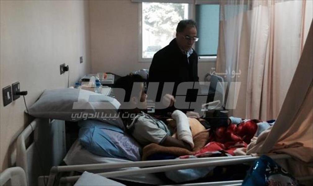 السنكي يزور جرحى الجيش والشرطة بمستشفى «الجلاء»