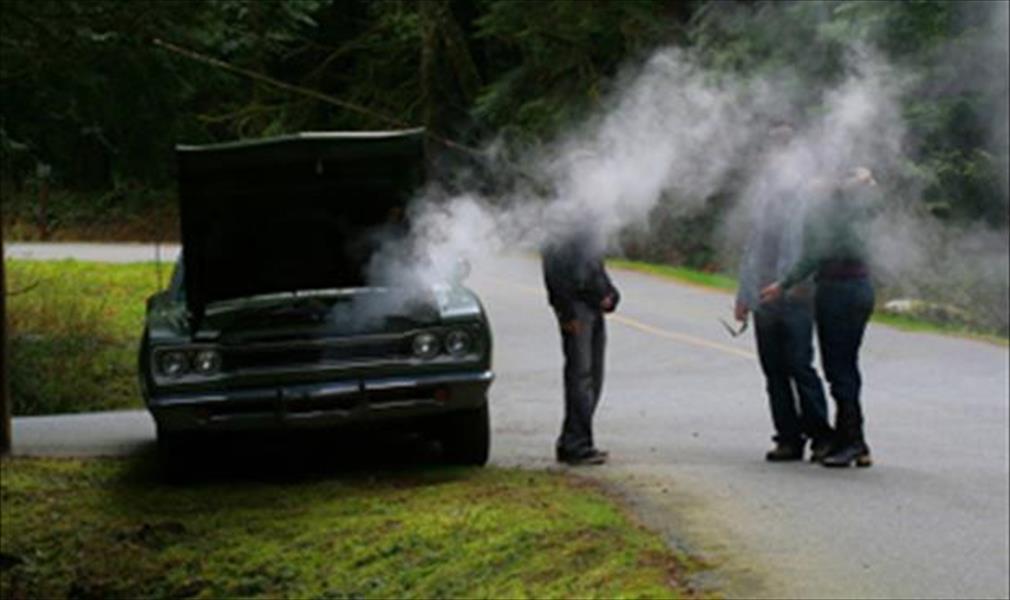 أسباب تصاعد الدخان من محرك سيارتك