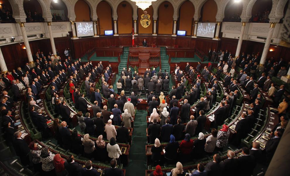 البرلمان التونسي يوافق على تشكيل حكومة ائتلاف