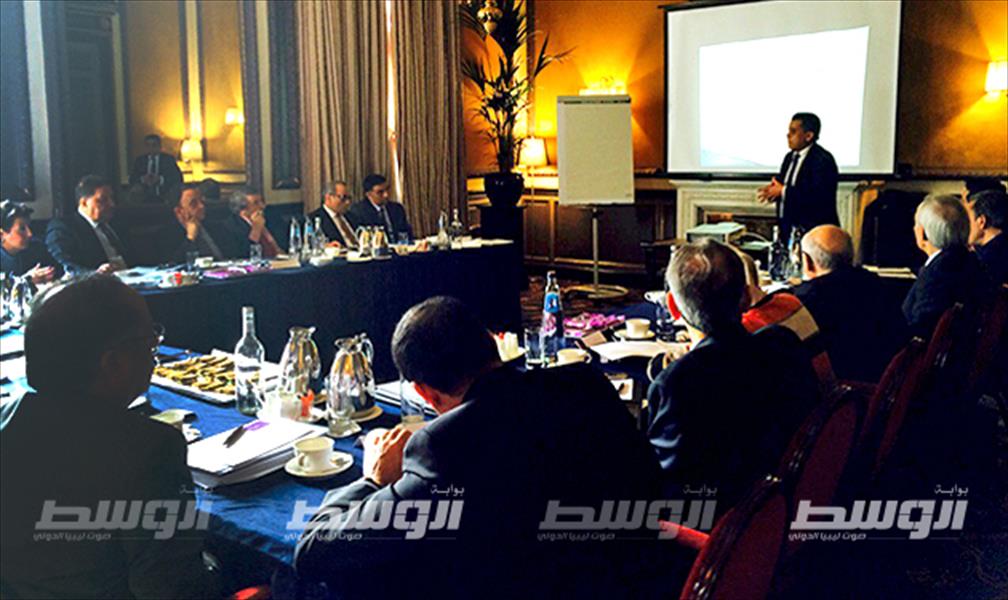 الدايري يجتمع مع عدد من السفراء الليبيين في أوروبا