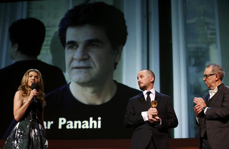 فوز الفيلم الإيراني «تاكسي» بجائزة أحسن فيلم في مهرجان برلين