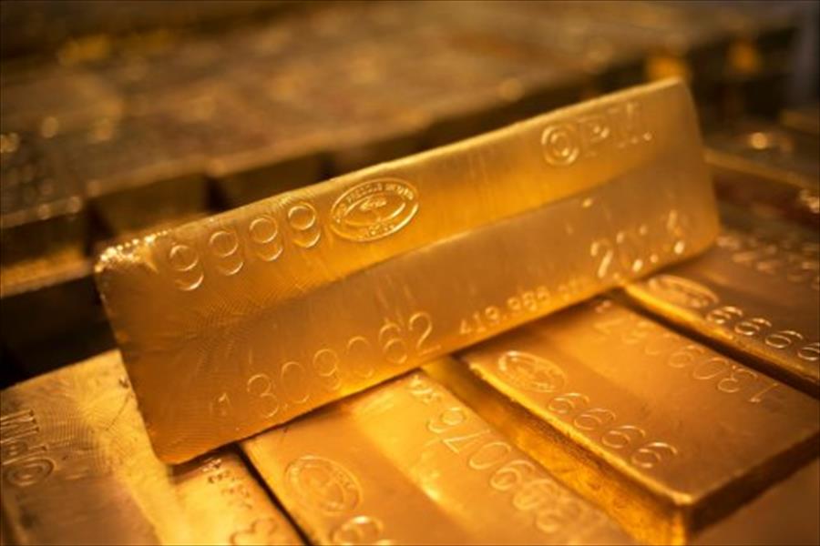 الذهب يواصل مكاسبه للجلسة الثالثة وسط تراجع الدولار