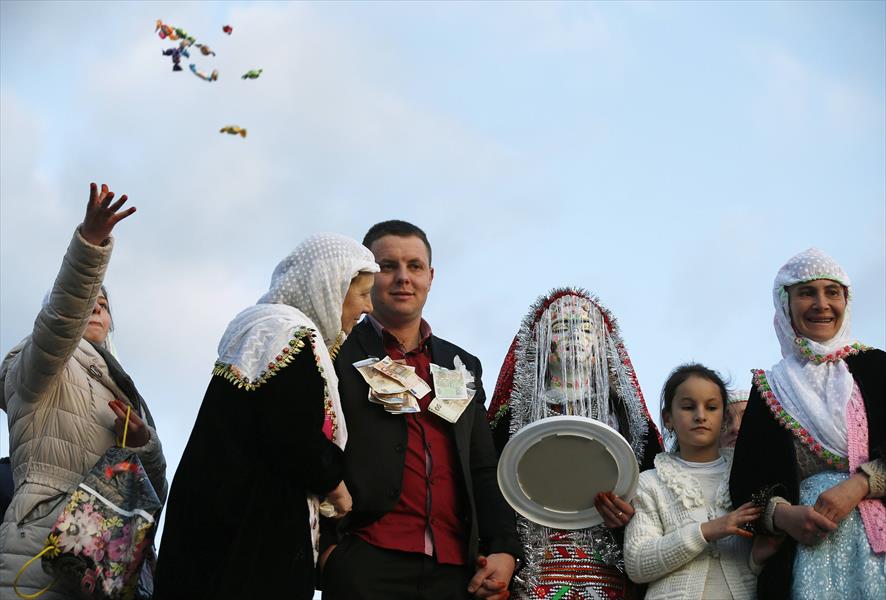 تعرف على أغرب عادات الزواج لدى مسلمي بلغاريا