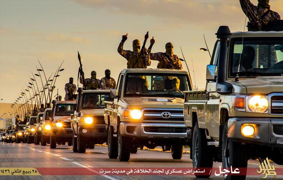 بالصور: «داعش» يستعرض قوته في سرت