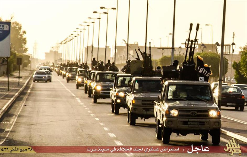بالصور: «داعش» يستعرض قوته في سرت