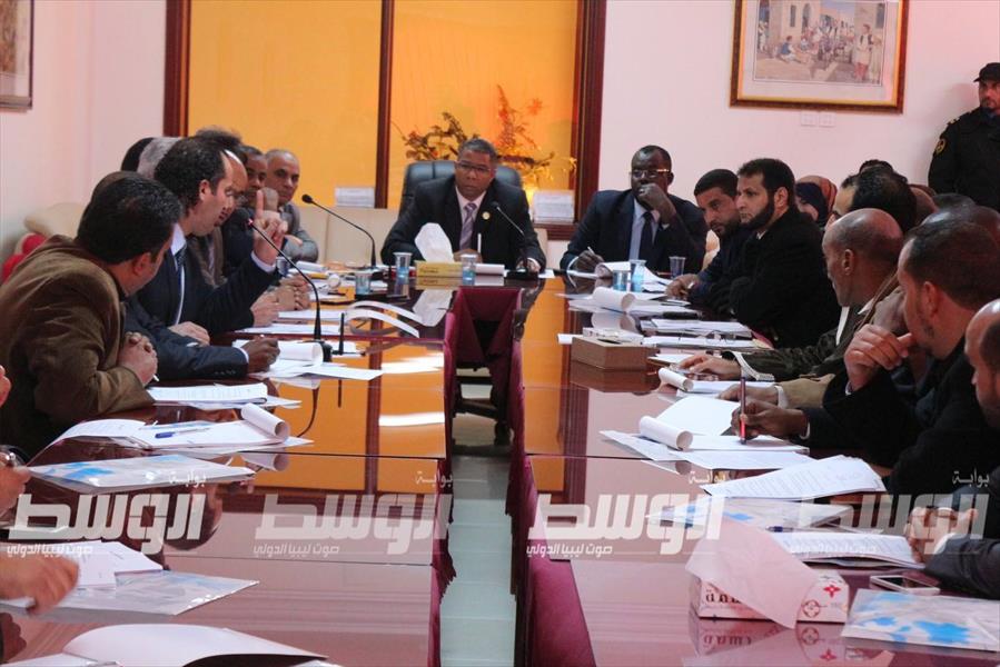 «الحكم المحلي» تعقد اجتماعًا مع «عُمداء البلديات» في ليبيا