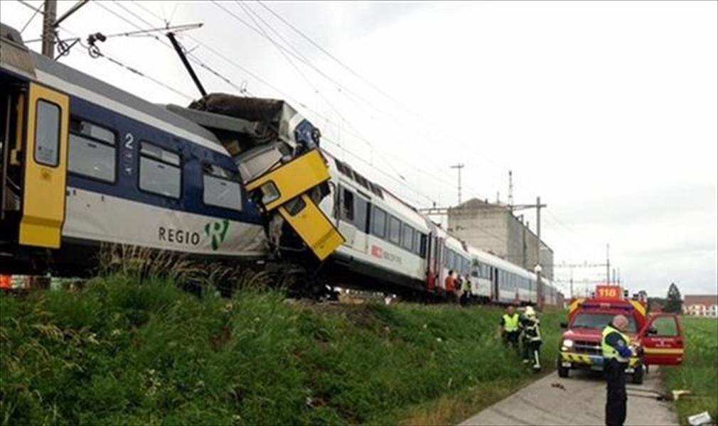 تصادم قطارين قرب زوريخ السويسرية ووقوع إصابات
