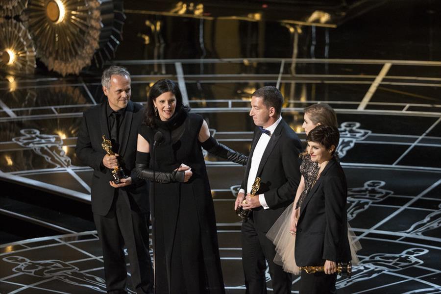 «بيردمان» وجوليان مور وريدماين يحصدون جوائز الأوسكار