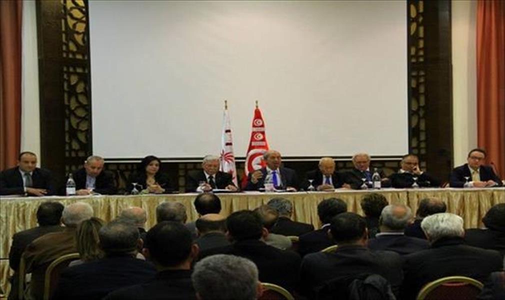 الحزب الحاكم بتونس يسعى لاحتواء خلافاته الداخليّة