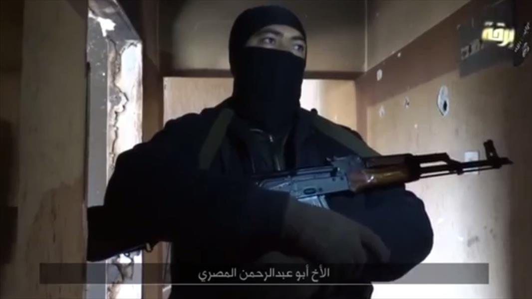 «داعش» تنشر فيديو جديدًا لعملية قتل شاب في شوارع بنغازي