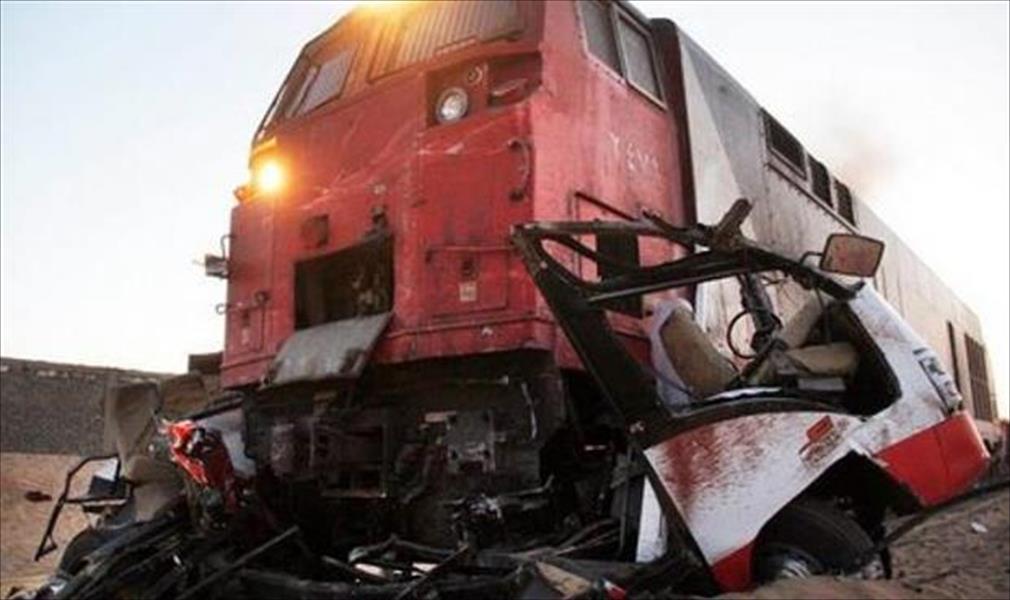 ناطق: مقتل 7 وإصابة 24 في تصادم قطار وحافلة مدرسية بمصر
