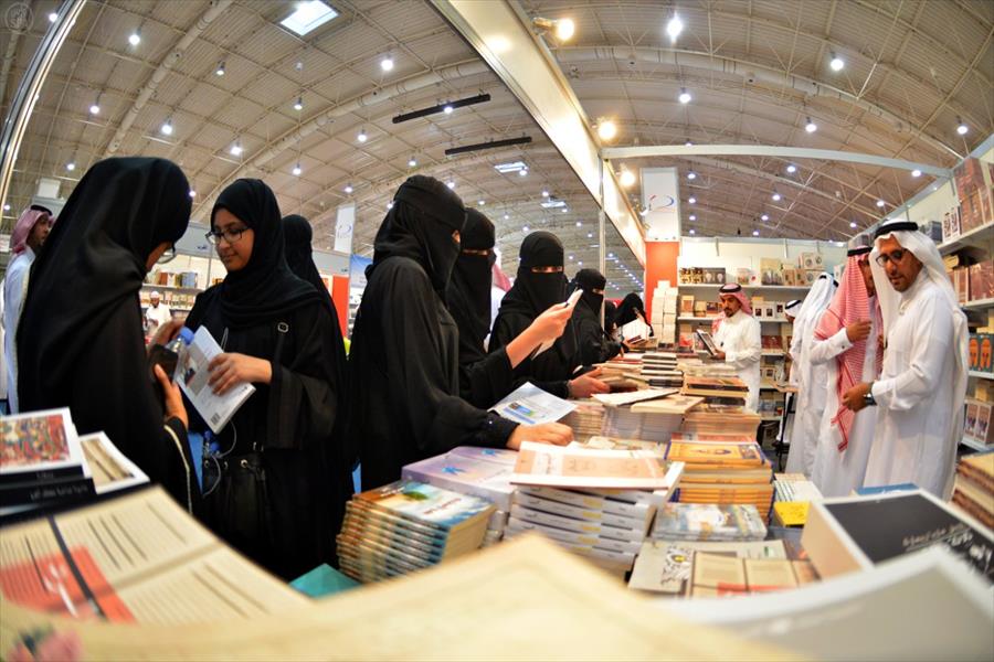 كتب الإلحاد تثير ضجة في الرياض